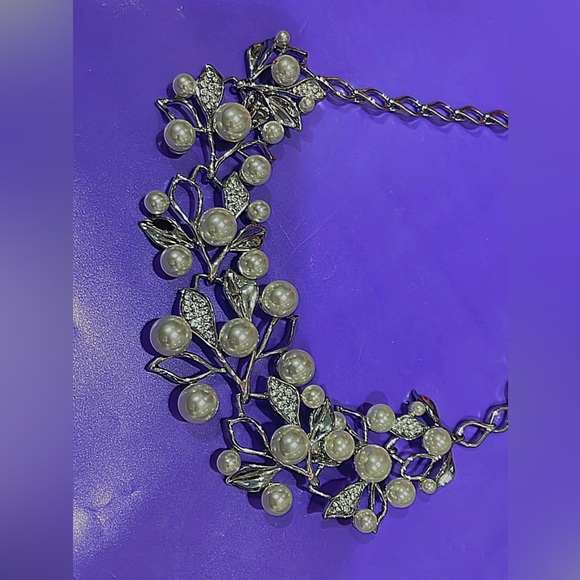 Silver - Picture 4 of 4